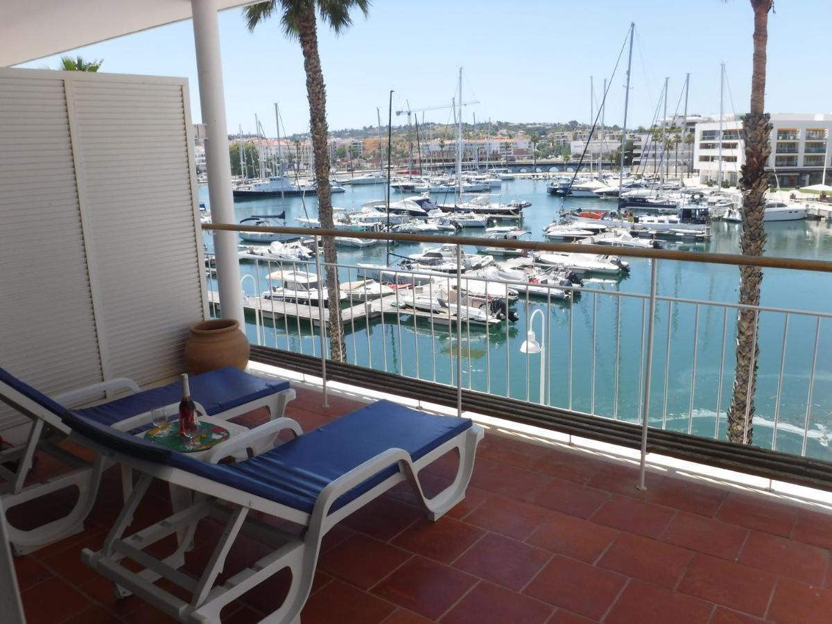 Lagos Marina - Exclusive Apartment With A Balcony ภายนอก รูปภาพ