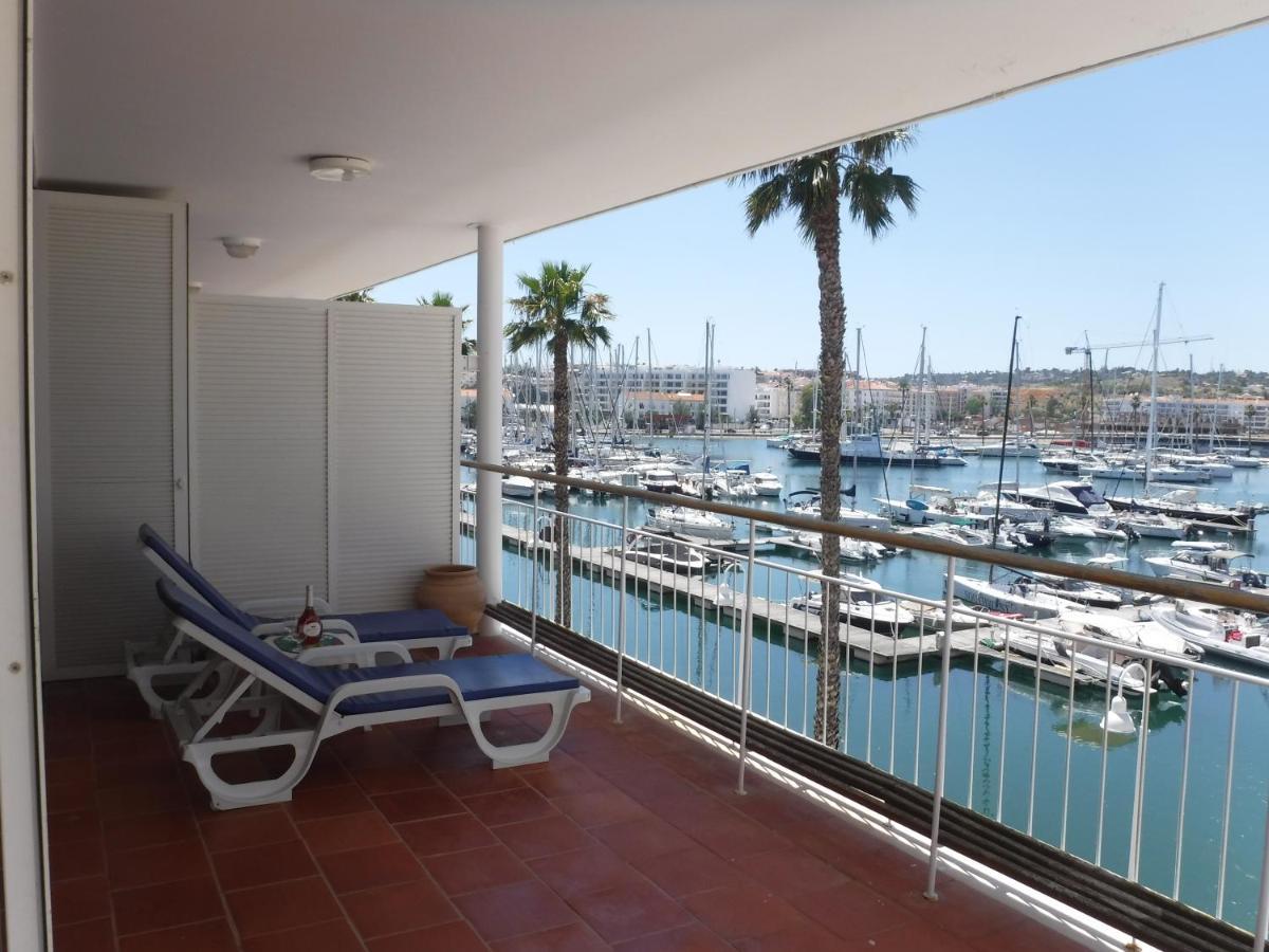 Lagos Marina - Exclusive Apartment With A Balcony ภายนอก รูปภาพ